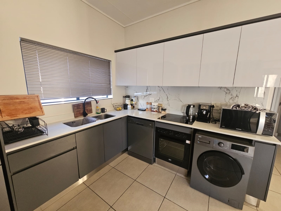 To Let 2 Bedroom Property for Rent in The Huntsman Western Cape